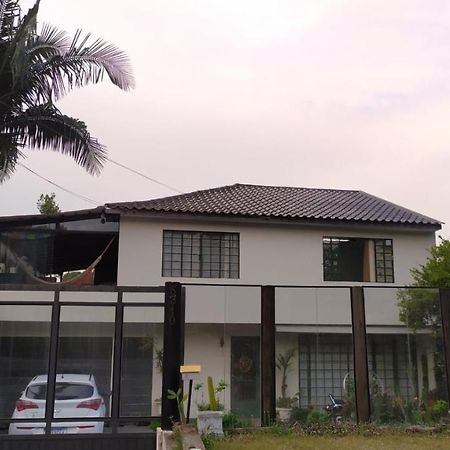 Casa Klos - Quartos Amplos Curitiba Extérieur photo